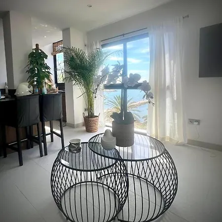 Beachfront Apartman